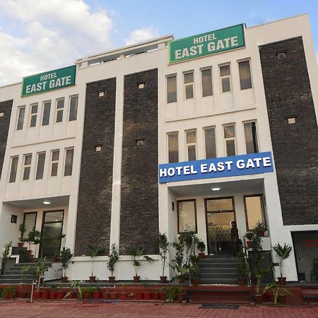 Dazzling East Gate Hotel Agra  Exterior foto
