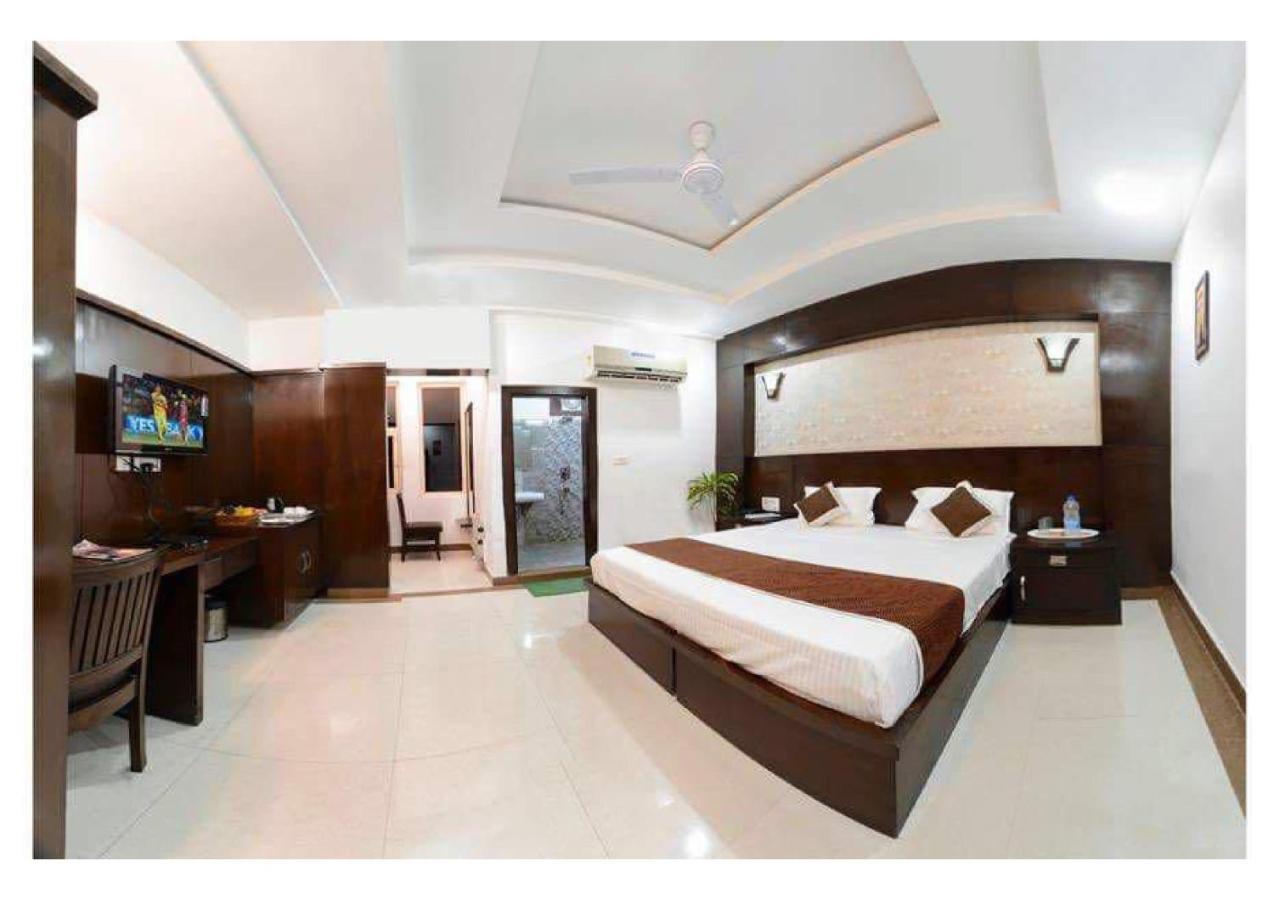 Dazzling East Gate Hotel Agra  Exterior foto