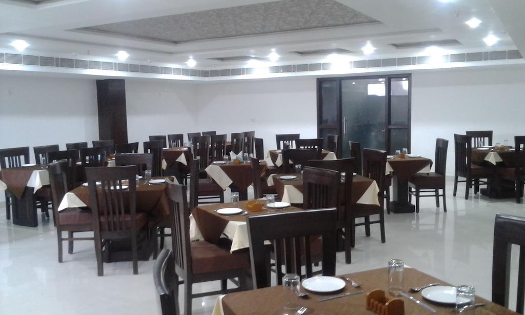 Dazzling East Gate Hotel Agra  Exterior foto
